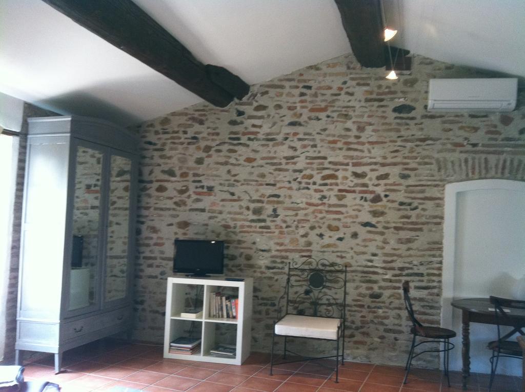 La Vieille Demeure Otel Torreilles Oda fotoğraf